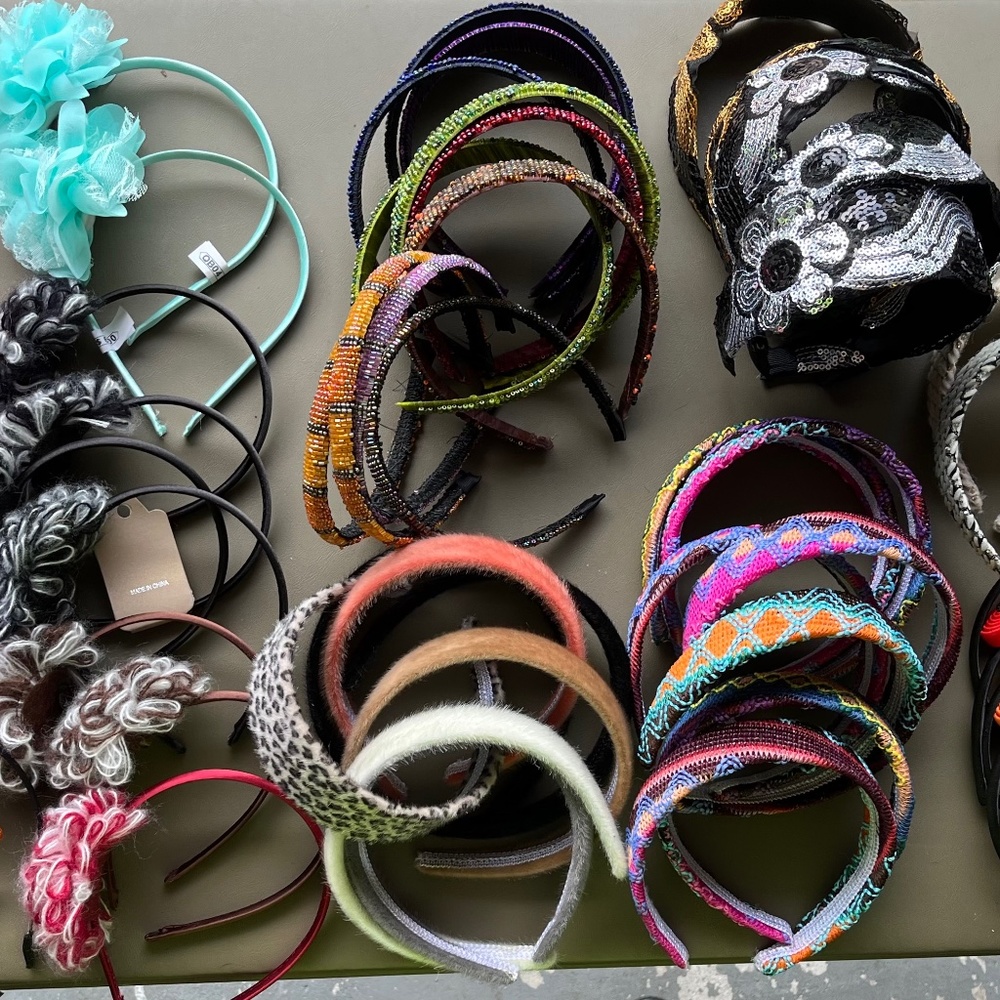 Lot of ( 85) BRAND NEW headbands
